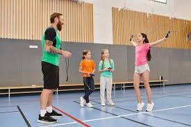 莱斯特城2-1德比郡，乔丹-詹姆斯破门，德科多瓦-里德建功