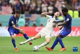 扑克里关键决策有哪些（扑克里哪些决策至关重要）